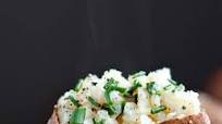 How to Cook Perfect Baked Potatoes How to Cook Perfect Baked Potatoes