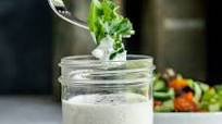 Healthy Greek Yogurt Ranch Salad Dressing (Low Calorie) Healthy Greek Yogurt Ranch Salad Dressing (Low Calorie)
