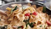 Bow-Tie Skillet Alfredo Recipe | Ree Drummond | Food Network Bow-Tie Skillet Alfredo Recipe | Ree Drummond | Food Network