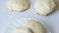 Refreshing Iced Buttermilk Cookies