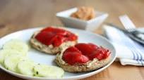 Easy Hummus and Pepper Breakfast Toast Easy Hummus and Pepper Breakfast Toast