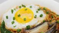 Ginisang Sardinas with Noodles and Egg Ginisang Sardinas with Noodles and Egg