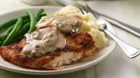 Chicken Breasts with Creamy Mushroom Gravy Chicken Breasts with Creamy Mushroom Gravy