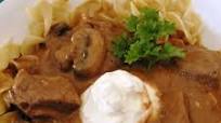 Slow Cooker Beef Stroganoff I Slow Cooker Beef Stroganoff I