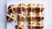 Cinnamon and raisin hot cross buns Cinnamon and raisin hot cross buns