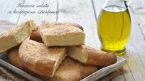 Focaccia salata a lievitazione istantanea Focaccia salata a lievitazione istantanea