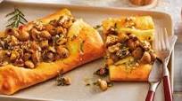 Champignonfocaccia mit Rosmarinöl Champignonfocaccia mit Rosmarinöl