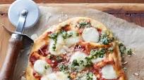 Pesto Margherita Pizza Pesto Margherita Pizza