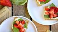 Strawberry Mascarpone Triscuit Bruschetta Strawberry Mascarpone Triscuit Bruschetta