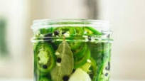 10 Jalapeño Recipes: Pickled Jalapeños & More! 10 Jalapeño Recipes: Pickled Jalapeños & More!