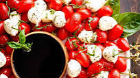 Caprese Christmas Wreath Caprese Christmas Wreath