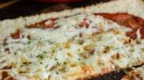 Pepperoni Pizza with Cauliflower Pizza Crust Pepperoni Pizza with Cauliflower Pizza Crust