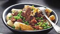 Rigatoni with slow-cooked beef and peas Rigatoni with slow-cooked beef and peas