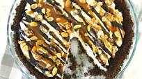 Snickers Bar Pie Snickers Bar Pie