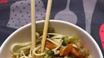 Chop suey de verduras con tallarines Chop suey de verduras con tallarines
