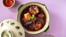 Tau Yu Bak (Braised Pork in Soy Sauce) Tau Yu Bak (Braised Pork in Soy Sauce)