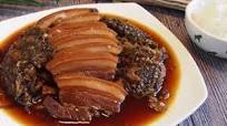 Simplified Recipe: Chinese Pork Belly w/ Preserved Vegetables (Mei Cai) 梅菜扣肉 Mui Choy Pork Simplified Recipe: Chinese Pork Belly w/ Preserved Vegetables (Mei Cai) 梅菜扣肉 Mui Choy Pork