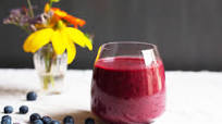 Raw beet and blueberry smoothie Raw beet and blueberry smoothie