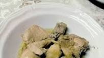 Adobong Puti (White Chicken Adobo) Adobong Puti (White Chicken Adobo)