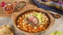 Pozole rojo de cerdo o pollo Pozole rojo de cerdo o pollo