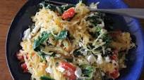Garlicky Spaghetti Squash with Spinach, Tomatoes and Feta Garlicky Spaghetti Squash with Spinach, Tomatoes and Feta
