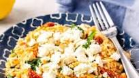 Mediterranean Chicken Orzo with Sun-Dried Tomatoes and Spinach Recipe Mediterranean Chicken Orzo with Sun-Dried Tomatoes and Spinach Recipe