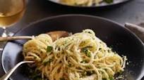 Spaghetti al Limone: Spaghetti with Lemon Sauce Spaghetti al Limone: Spaghetti with Lemon Sauce