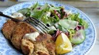 Salmon Patties With Seasoned Mayo Salmon Patties With Seasoned Mayo