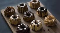 Mini Bundt Cakes Mini Bundt Cakes