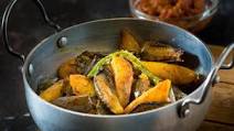 Aloo Baingan Sabji - Potato and Brinjal Fry Aloo Baingan Sabji - Potato and Brinjal Fry