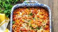 4-Ingredient Dump and Bake Pizza Casserole 4-Ingredient Dump and Bake Pizza Casserole