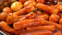 Hot and spicy rice cake (Tteokbokki) Hot and spicy rice cake (Tteokbokki)