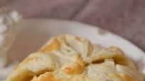 Puff pastries filled with curd and strawberry jam Puff pastries filled with curd and strawberry jam