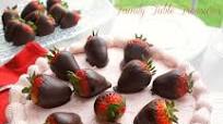 Chocolate Covered Strawberry (Cake) Chocolate Covered Strawberry (Cake)