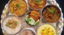 Recipe of Favorite Indian Veg Thali (Aloo, Paneer, kaddu, Raita, Halwa, Shrikhand) Recipe of Favorite Indian Veg Thali (Aloo, Paneer, kaddu, Raita, Halwa, Shrikhand)