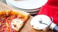 Pizza Margherita with American Measurements Pizza Margherita with American Measurements