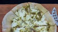 📋Traditional Italian White Pizza With Pesto 📋Traditional Italian White Pizza With Pesto