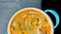 Cauliflower and Black Eyed Peas Curry (Low Carb + Vegan) Cauliflower and Black Eyed Peas Curry (Low Carb + Vegan)