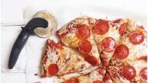 Pepperoni Pizza With Roasted Garlic Tomato Sauce Pepperoni Pizza With Roasted Garlic Tomato Sauce