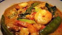 Thai Chicken & Prawn Yellow Curry (Gaeng Karee) – Weight Watchers Friendly – Thai Chicken & Prawn Yellow Curry (Gaeng Karee) – Weight Watchers Friendly –