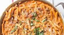 One Pot Creamy Sausage Pasta One Pot Creamy Sausage Pasta