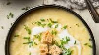 Rich & Comforting Vegan Potato Leek Soup Rich & Comforting Vegan Potato Leek Soup