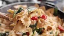 Bow-Tie Skillet Alfredo Bow-Tie Skillet Alfredo