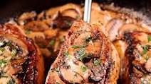 Boneless Pork Chops in Creamy Irish Whiskey Sauce Boneless Pork Chops in Creamy Irish Whiskey Sauce