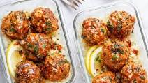 Meal Prep Garlic Butter Chicken Meatballs with Cauliflower Rice Meal Prep Garlic Butter Chicken Meatballs with Cauliflower Rice