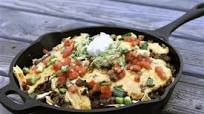 Beef Nachos with Cheese Sauce and Guacamole Beef Nachos with Cheese Sauce and Guacamole