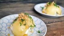 Honey-Poached Pears Honey-Poached Pears