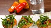 Mini-Pizze mit Rucola Mini-Pizze mit Rucola