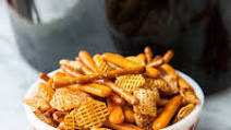 Slow Cooker Nuts and Bolts Recipe Slow Cooker Nuts and Bolts Recipe