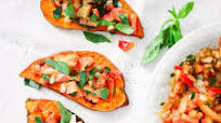 Bruschetta Sweet Potato Toast (Paleo, Whole30, Vegan) Bruschetta Sweet Potato Toast (Paleo, Whole30, Vegan)